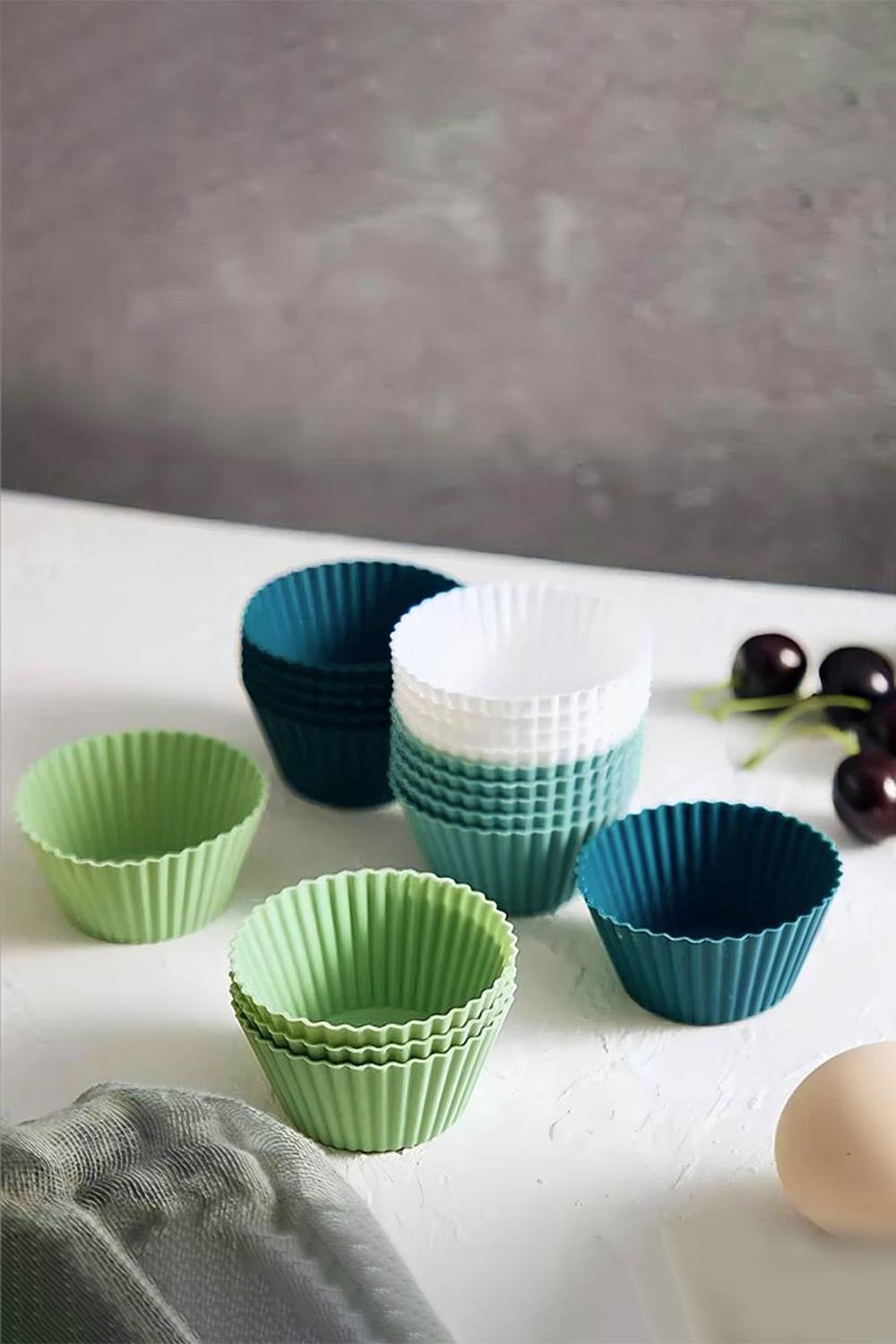 Living And Home 24pcs Reusable Silicone Muffin Baking Cups Multicolour