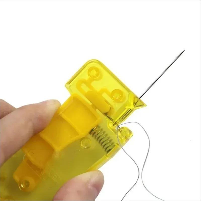Love Home Garden Automatic Needle Threader DIY Tool Home Hand Sewing Device Thread Auto Needle Cross Stitch Facilitate Household Accessories yellow