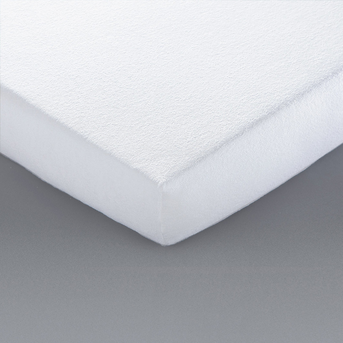 La Redoute Interieurs Anti Dust Mite Padded Mattress Protector