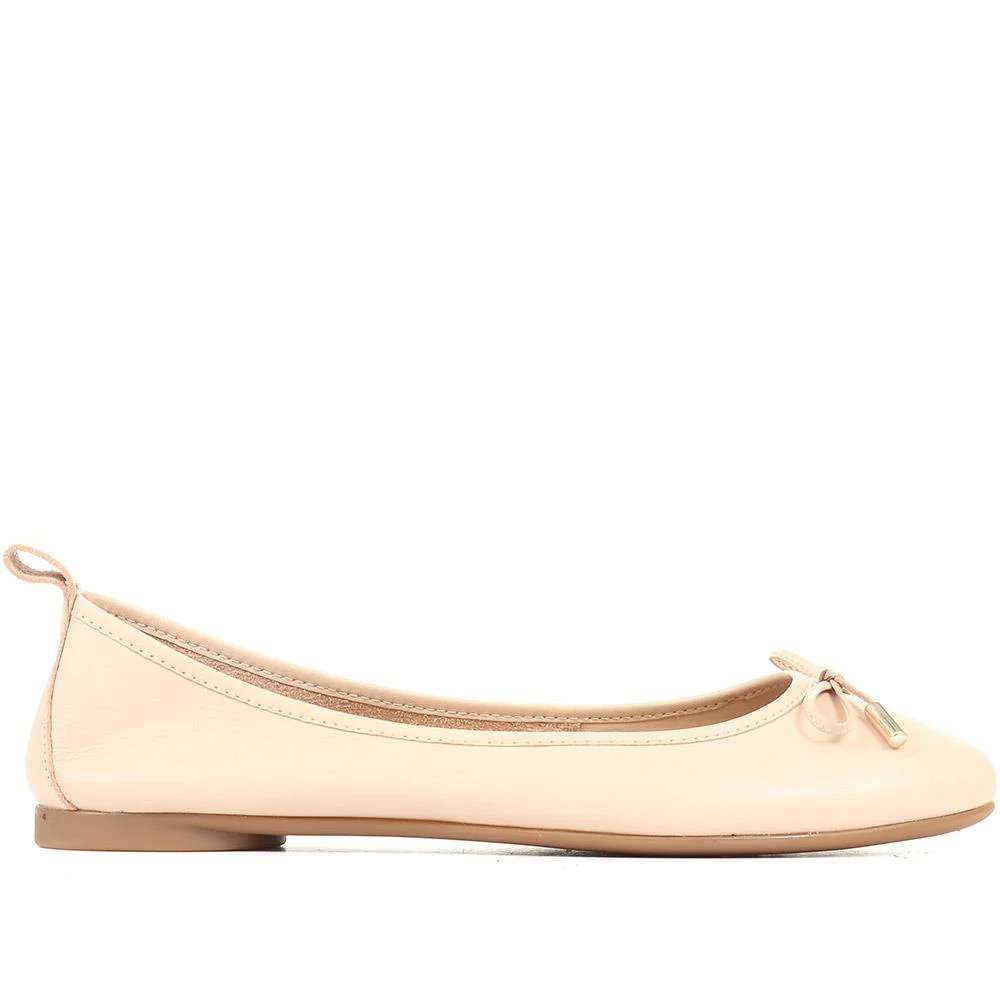 Jones Bootmaker Women's  Madora Ballet Flat Shoes - MADORA / 322 179 - Beige 3