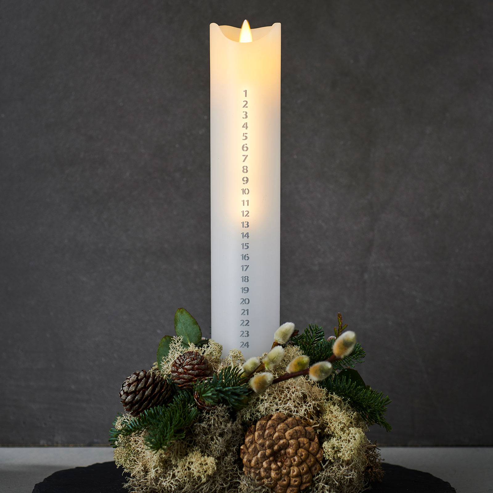 Sirius - Sara Calendar Candle - White/Silver