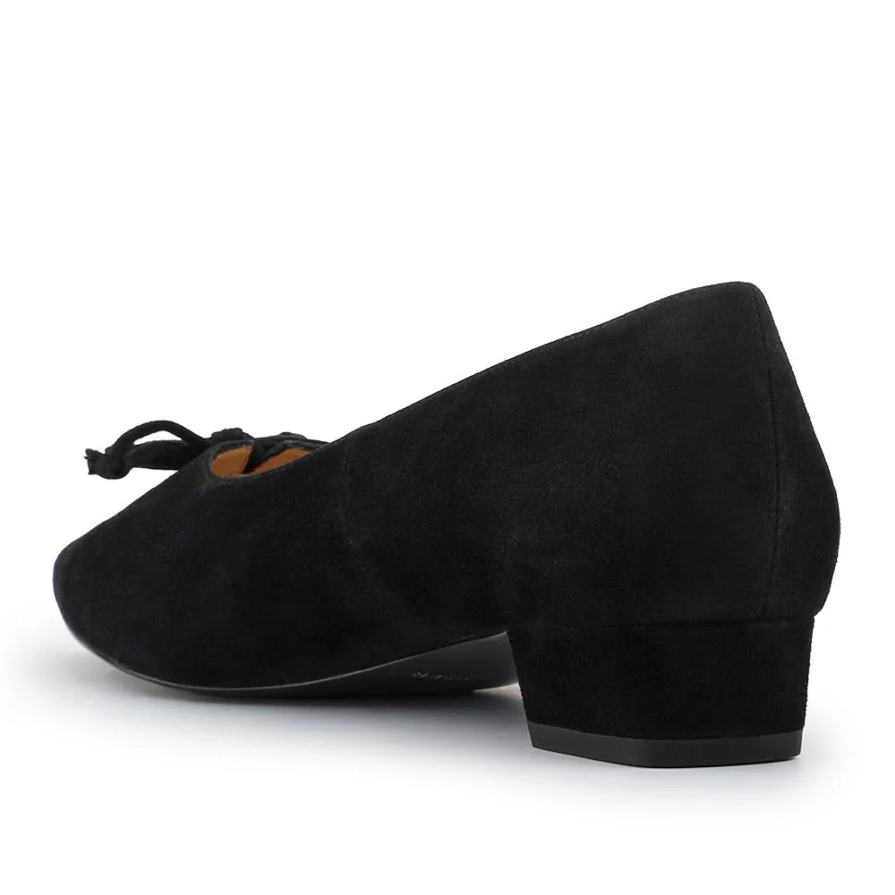 Peter Kaiser Leather Heeled Pumps - Capri42504 / 328 409