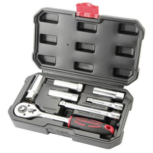 Brüder Mannesmann 7 Piece Spark Plug Assembly Kit