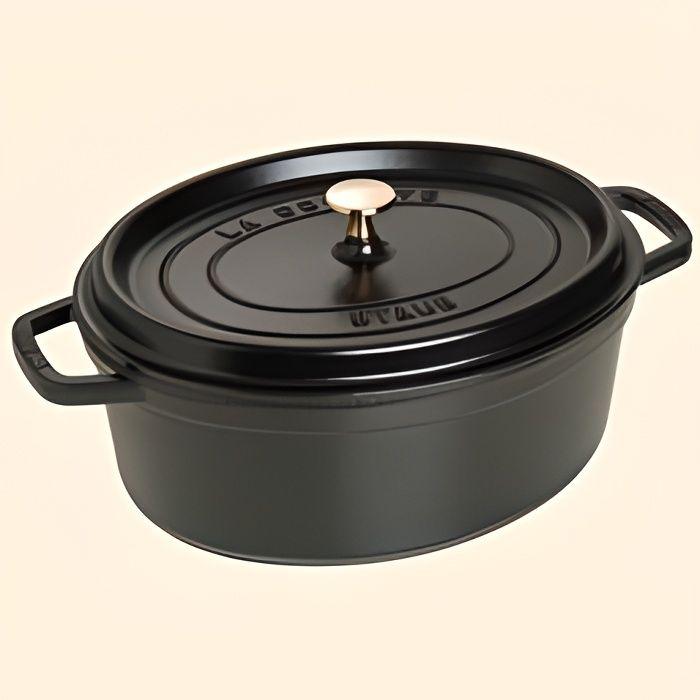 Staub La Cocotte aus Gusseisen Cast Iron Oval Casserole Dish with Lid black