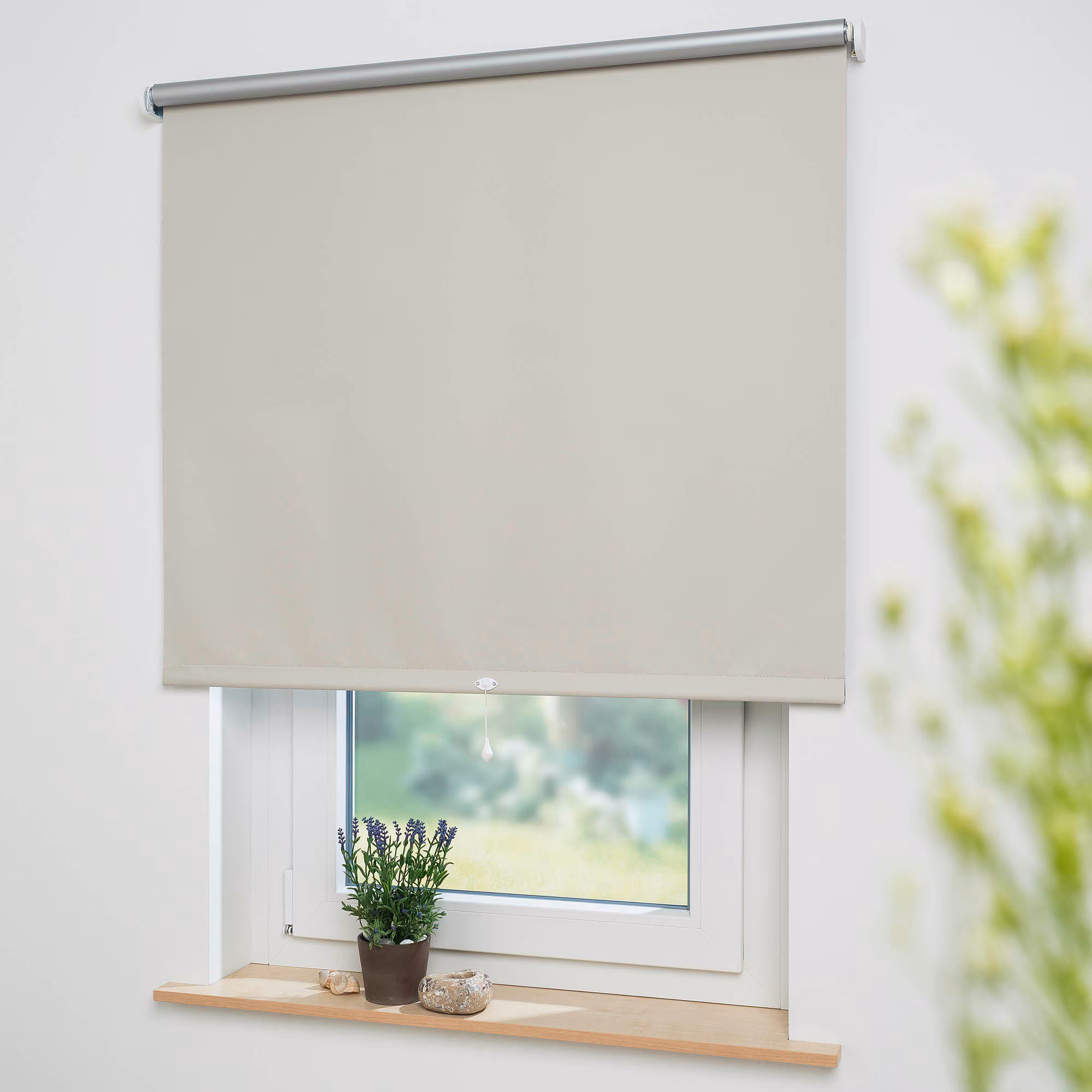 17 Stories Roller Blind white