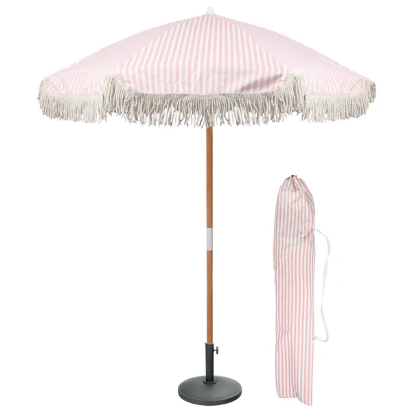Harbour Housewares 1.4M Tassel Fringed Wooden Garden Parasol & Base Set Free-Standing Umbrella With Carry Bag - Pastel Pink Stripe - Upf30+